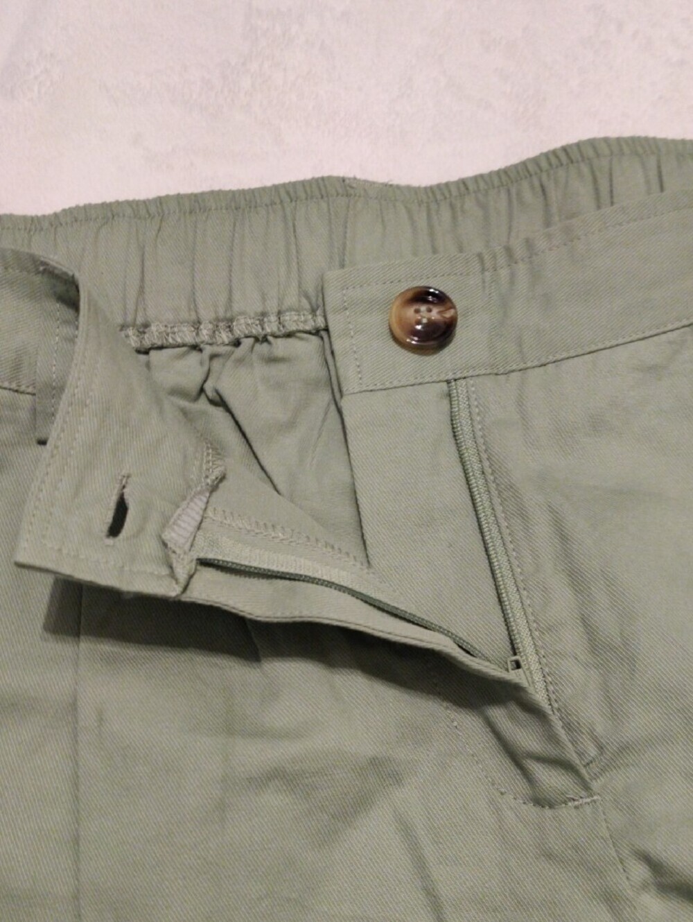 HALARA Light Sage Elastic-Cuff Chino Pants - Picture 13 of 13